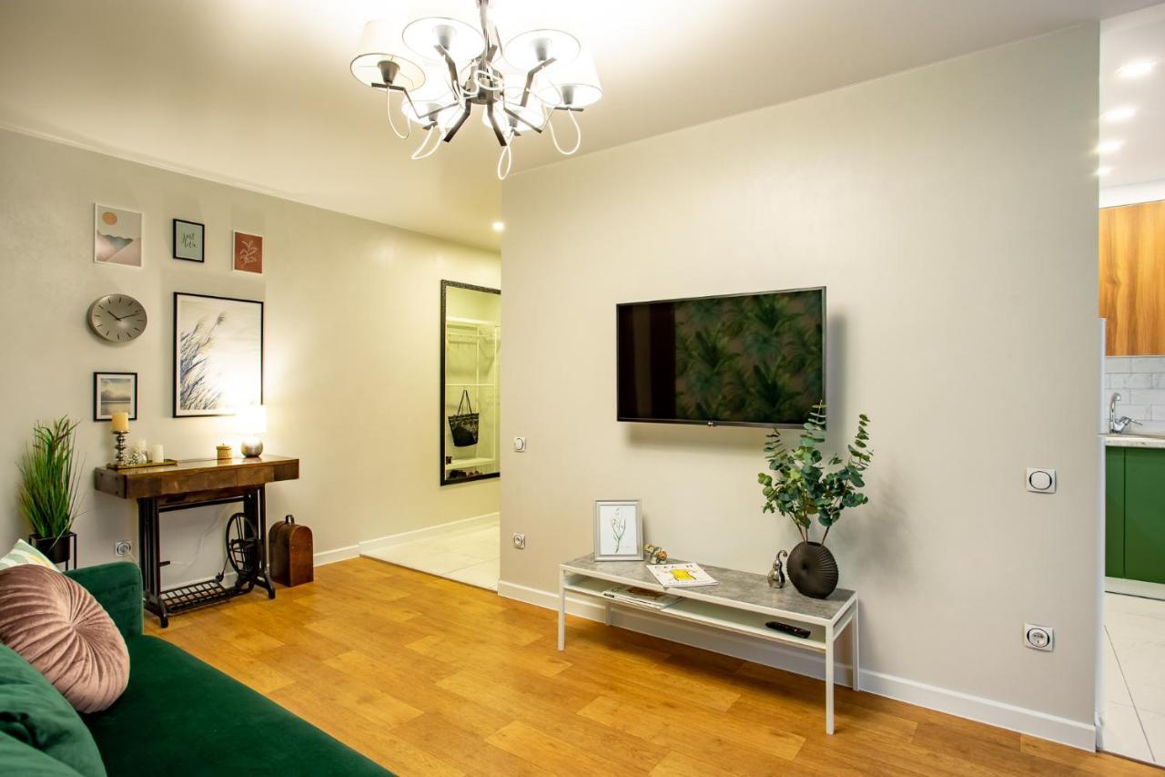 Luxury Apartment With 2 Bedrooms In The City Center Mykolaiv Eksteriør billede