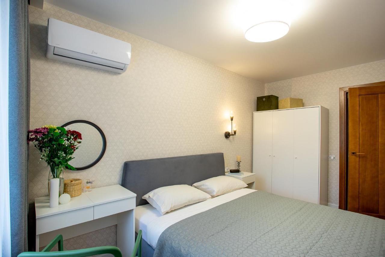 Luxury Apartment With 2 Bedrooms In The City Center Mykolaiv Eksteriør billede
