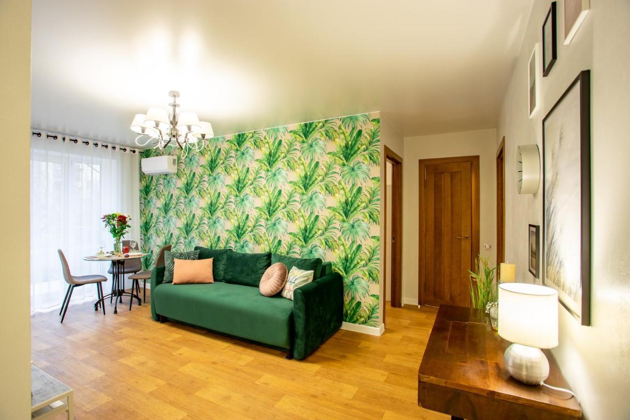 Luxury Apartment With 2 Bedrooms In The City Center Mykolaiv Eksteriør billede