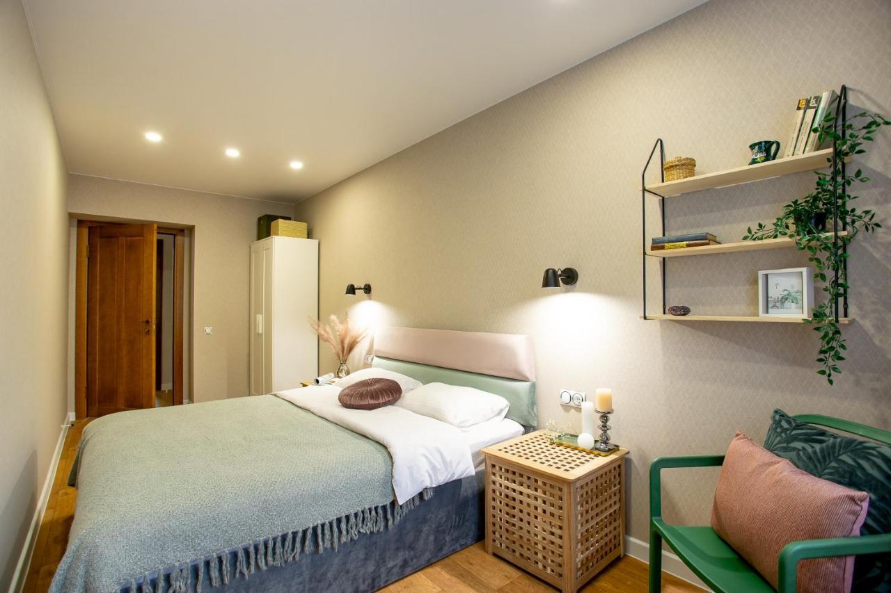 Luxury Apartment With 2 Bedrooms In The City Center Mykolaiv Eksteriør billede