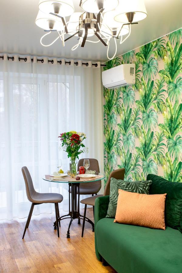 Luxury Apartment With 2 Bedrooms In The City Center Mykolaiv Eksteriør billede